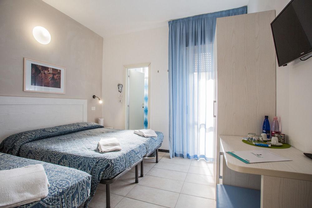 Hotel Nancy Rimini Exterior foto