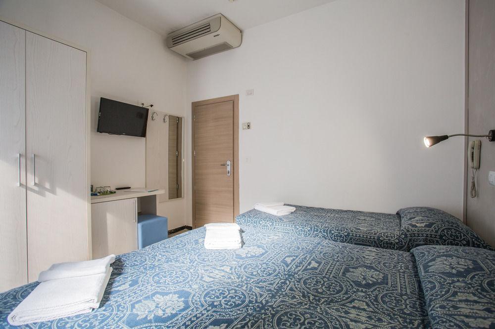 Hotel Nancy Rimini Exterior foto