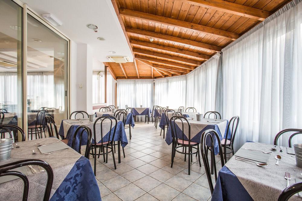 Hotel Nancy Rimini Exterior foto